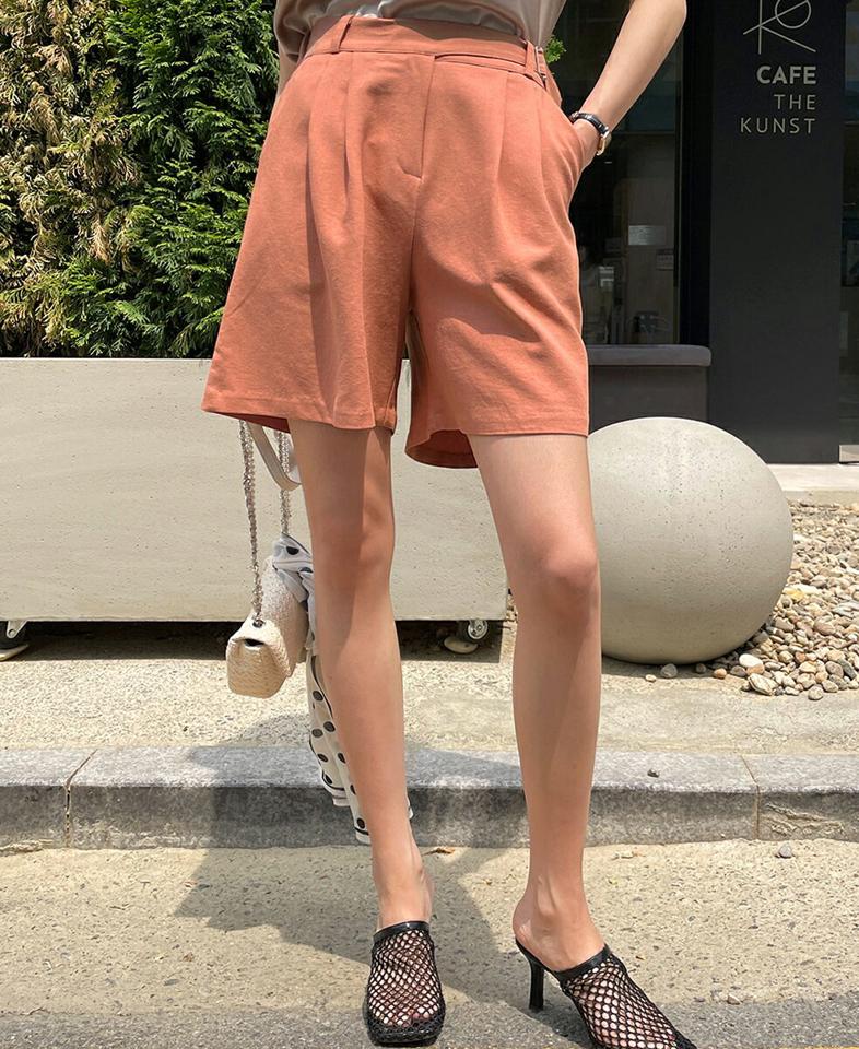 リネン混ベルトショートパンツ・全3色・t72441 レディース 【pt】パンツ ズボン 短パン ショート丈 ショーパン リネン混 単色 無地 シンプル ベルト付 ベーシック ワイド ハイウエスト ダーツ 春 夏 カジュアル 韓国ファッション ハイホリHIHOLLI