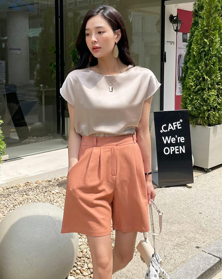 リネン混ベルトショートパンツ・全3色・t72441 レディース 【pt】パンツ ズボン 短パン ショート丈 ショーパン リネン混 単色 無地 シンプル ベルト付 ベーシック ワイド ハイウエスト ダーツ 春 夏 カジュアル 韓国ファッション ハイホリHIHOLLI