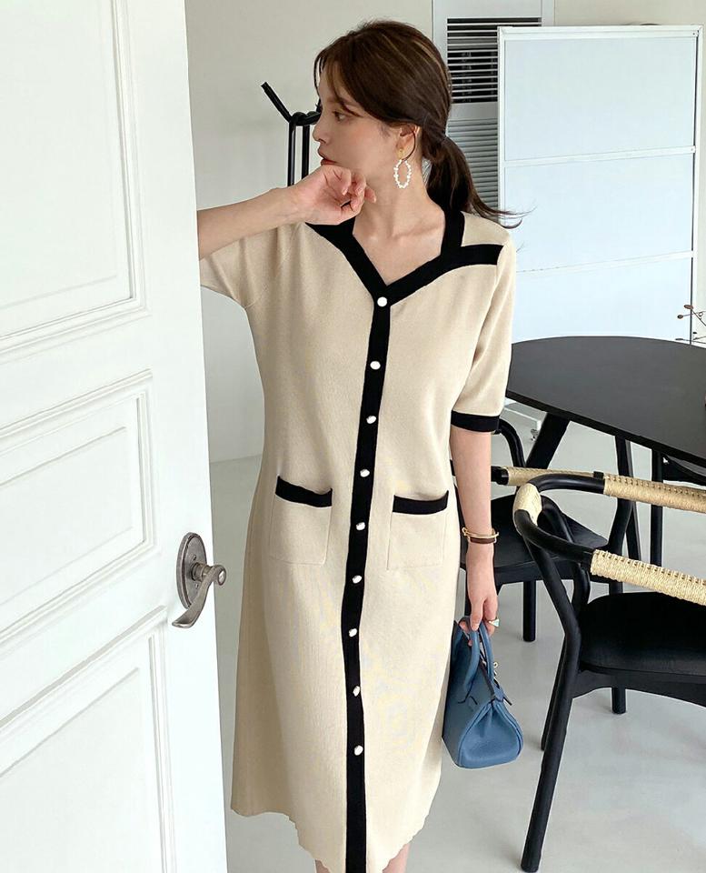 【10%OFF】配色ハートネックニットワンピース・全2色・b72439 レディース 【ops】ワンピース 半袖 ミディ丈 配色 柄 模様 ライン ボタン ハートネック デコルテ ニット ストレート 春 夏 フェミニン 大人っぽ サマーニット 韓国ファッション ハイホリHIHOLLI セール SALE