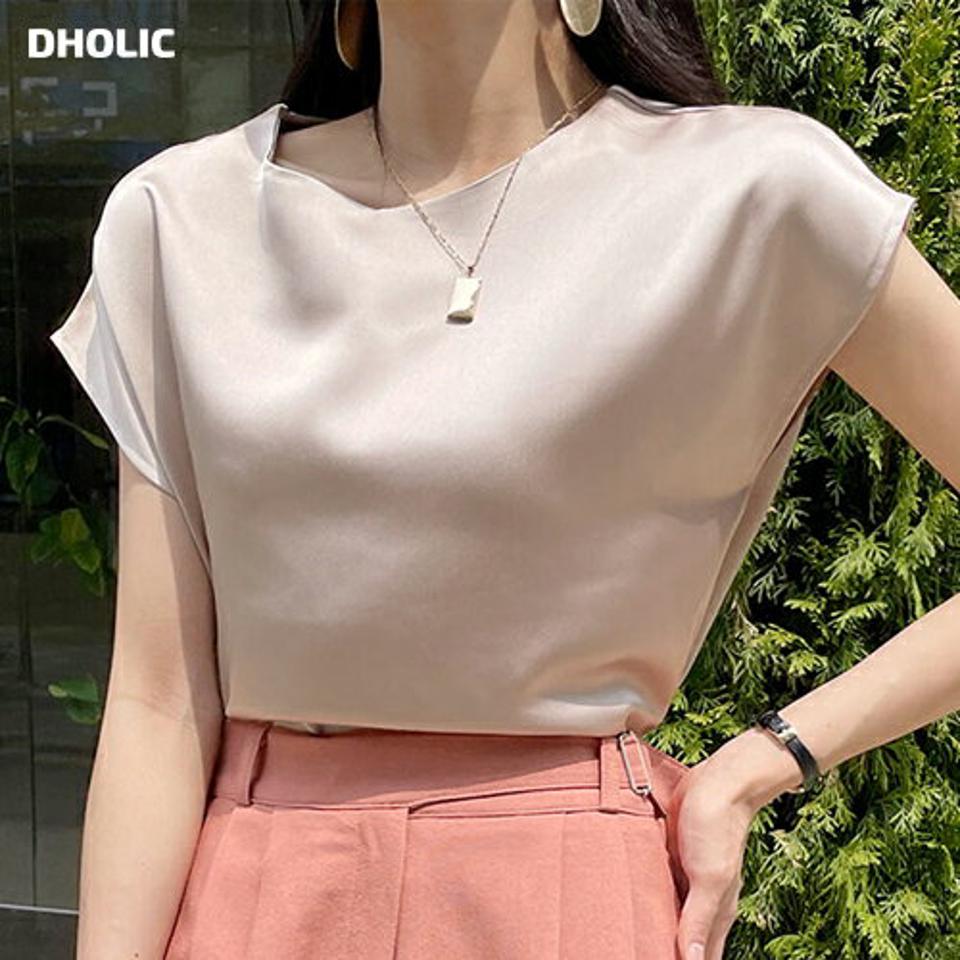 サテンフレンチスリーブブラウス・全3色・b72428 レディース 【bl】ブラウス トップス 半袖 単色 無地 シンプル ベーシック オフィスカジュアル サテン 光沢 フレンチスリーブ 春 夏 フェミニン 大人っぽ 韓国ファッション ハイホリHIHOLLI