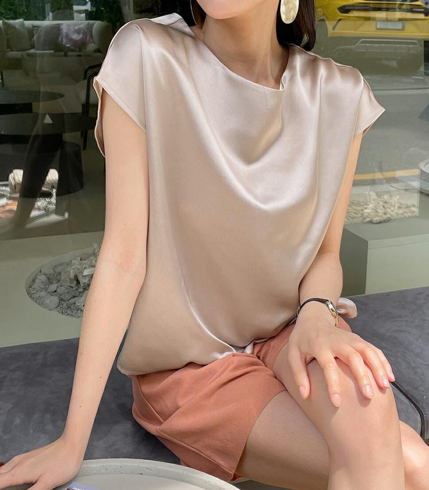 サテンフレンチスリーブブラウス・全3色・b72428 レディース 【bl】ブラウス トップス 半袖 単色 無地 シンプル ベーシック オフィスカジュアル サテン 光沢 フレンチスリーブ 春 夏 フェミニン 大人っぽ 韓国ファッション ハイホリHIHOLLI