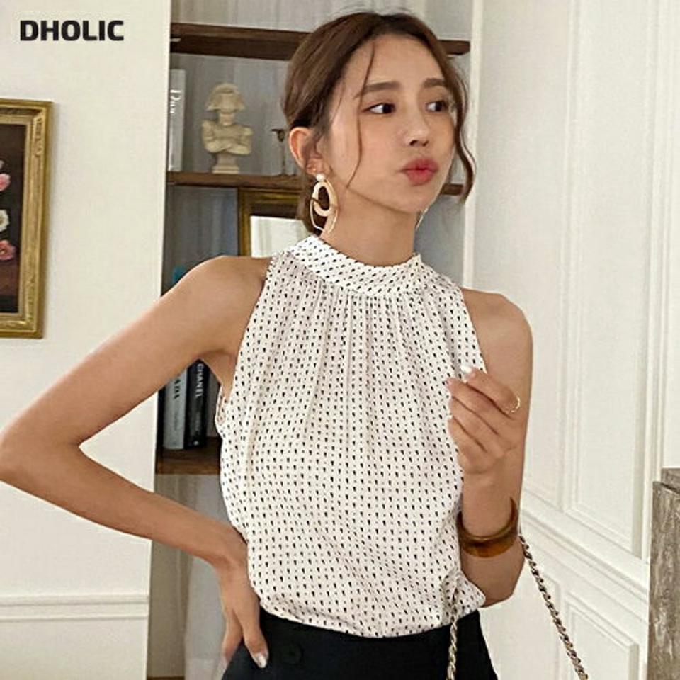 【新作10%OFF】バックリボンパターンブラウス・全2色・b00749 レディース 【bl】トップス ブラウス スリーブレス ノースリーブ りぼん バックシャン ハーフネック タンクトップ ギャザー 総柄 ガーリー 大人 かわいい 可愛い 春 夏 韓国ファッション【セール】