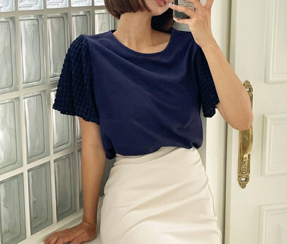 レーススリーブコントラストTシャツ・全3色・t00743 レディース 【tops】トップス Tシャツ 半袖 レース 袖コン コントラスト 上品 ラウンドネック かわいい 可愛い 異素材 二の腕カバー ピンク 春 夏 韓国ファッション