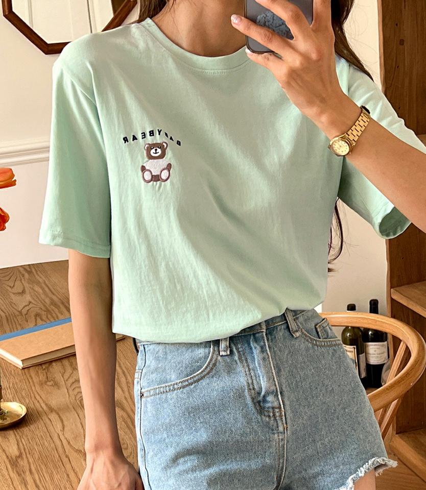 【10%OFF】ベア刺繍Tシャツ・全4色・t67189 レディース 【tops】トップス Tシャツ 半袖 くま クマ ロゴ 刺繍 カジュアル かわいい 可愛い ラフ ラウンドネック シンプル ワンポイント 春 夏 韓国ファッション 半Tセール