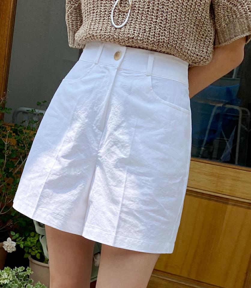 ワイドショートパンツ・全5色・t67200 レディース 【pt】パンツ ズボン ショートパンツ 短パン ショーパン 単色 無地 シンプル ベーシック 大人 カジュアル ワイド ラフ ハイウエスト ダーツ ベルトループ 春 夏 韓国ファッション