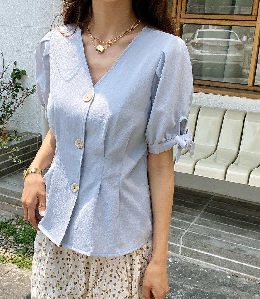 Vネックタックリボンブラウス・全5色・t67193 レディース 【bl】トップス ブラウス 半袖 ハーフスリーブ りぼん Vネック 単色 無地 シンプル パフ袖 パフスリーブ かわいい 春 夏 韓国ファッション