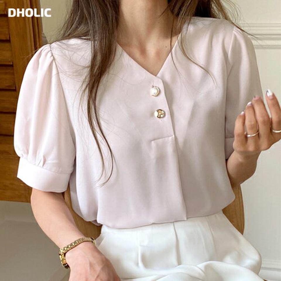 ボタンパフブラウス・全3色・b67194 レディース 【bl】トップス ブラウス 半袖 ハーフスリーブ パフ袖 パフスリーブ ボタン フェミニン パールボタン オフィスカジュアル ゴールドボタン Vネック ピンク きれいめ 清楚 春 夏 韓国ファッション