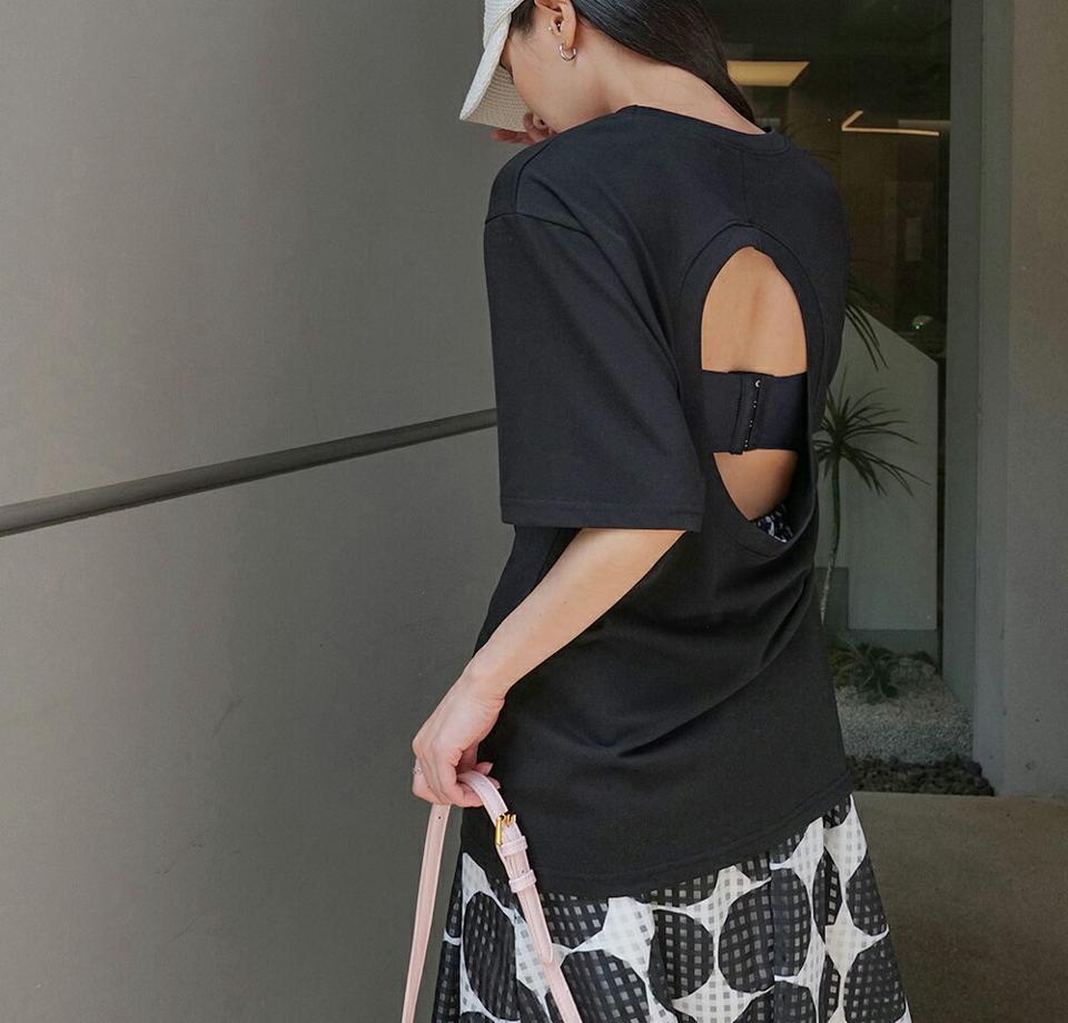 バックスリットレタリングTシャツ・全3色・t00349 レディース 【tops】トップス Tシャツ ロゴ ロゴT ラフ 半袖 スリット レタリング バックシャン ゆったり 楽ちん 体型カバー ロング丈 春 夏 カジュアル 韓国ファッション ハイホリHIHOLLI