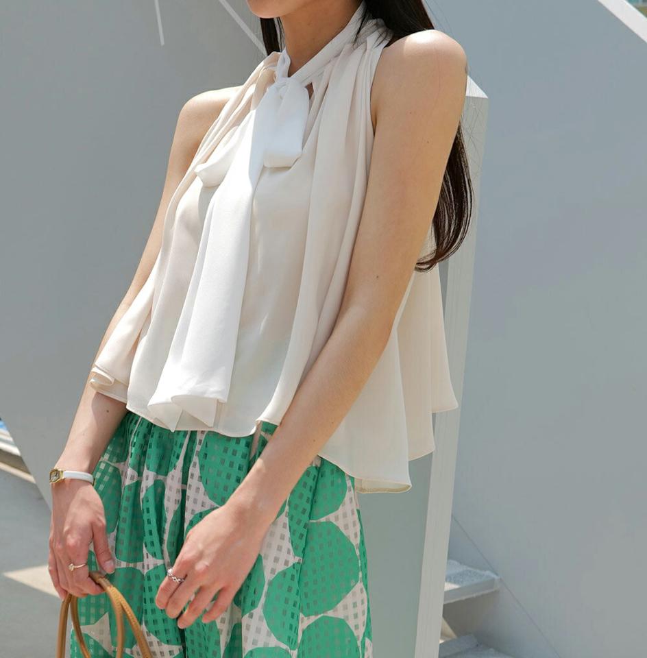 配色リボンフレアノースリーブ・全3色・t00353 レディース 【tops】トップス ノースリーブ 配色 柄 模様 りぼん タイ ハイネック 肌見せ クロップド丈 上品 春 夏 フェミニン スリーブスレス 大人っぽ きれいめ 韓国ファッション ハイホリHIHOLLI