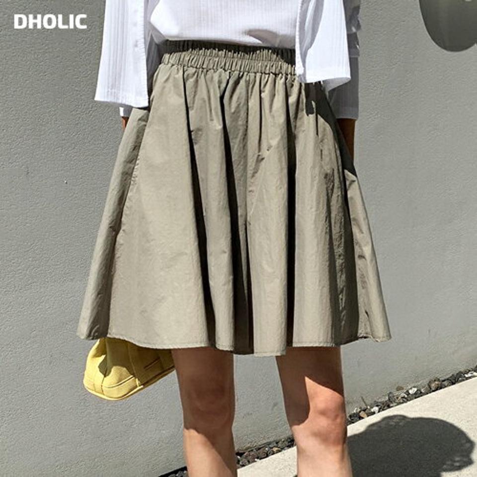 フレアハーフパンツ・全4色・b01101 レディース 【pt】パンツ ズボン ハーフパンツ 半ズボン ショートパンツ 短パン フレア スカンツ ウエストゴム 単色 無地 シンプル ハイウエスト ラフ カジュアル 体型カバー 春 夏 韓国ファッション