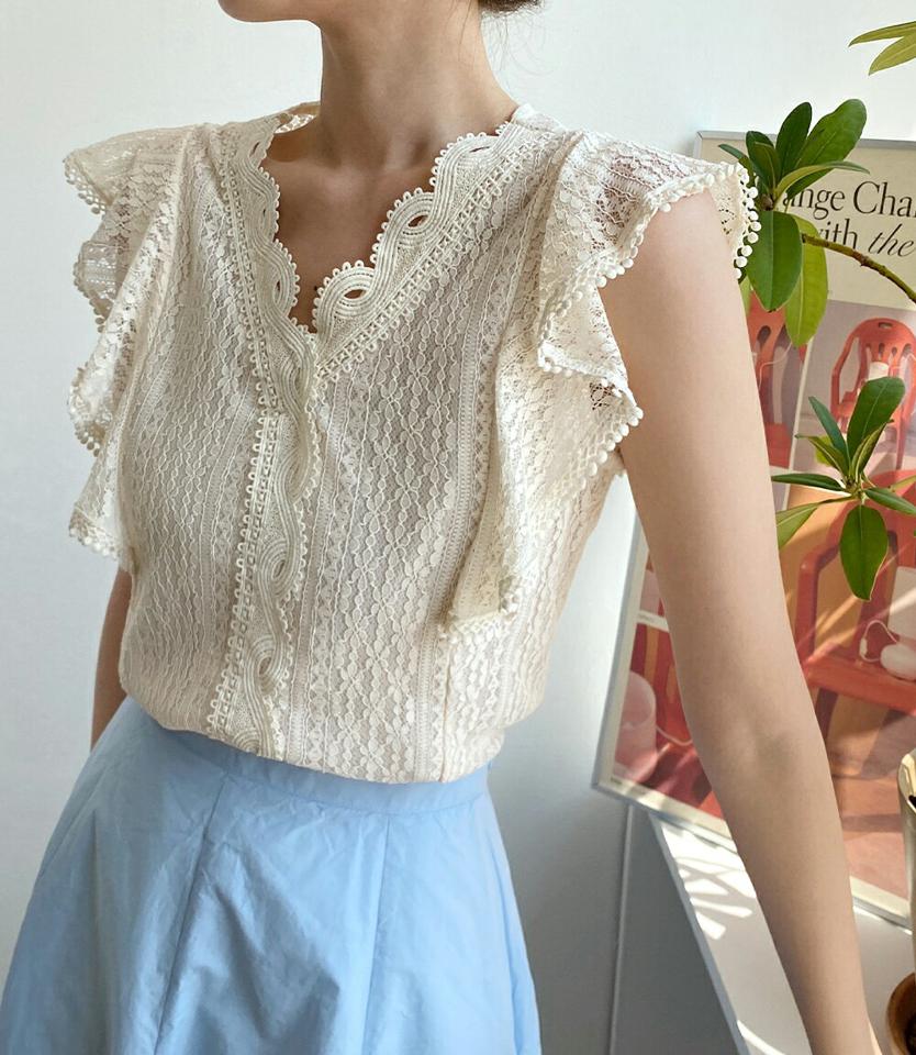 レースフリルVネックブラウス・全3色・b01083 レディース 【bl】トップス ブラウス スリーブレス ノースリーブ レース フリル Vネック 総レース 袖コン 二の腕カバー フェミニン 花柄 春 夏 韓国ファッション女性らしい雰囲気溢れるブラウス