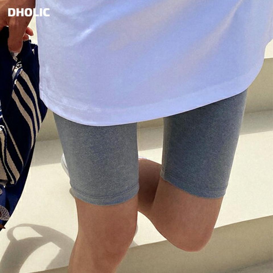 ストレッチハーフレギンス・全3色・b02506 レディース 【pt】レギンス ハーフ 半ズボン ハーフパンツ ズボン ボトムス ストレッチ 快適 伸縮性 単色 無地 シンプル 運動 ストリート ラフ ウエストゴム 春 夏 韓国ファッション GOLFWEAR ゴルフウェア