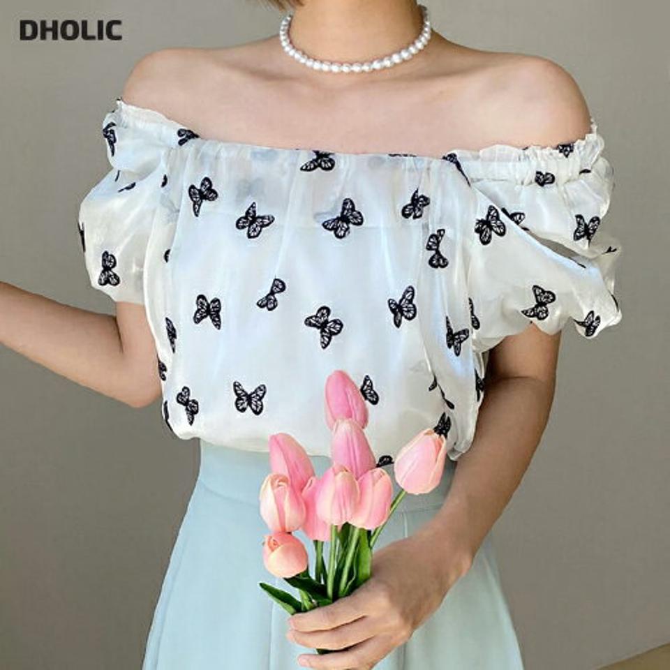 【10%OFF】2WAYバタフライパフブラウス・全2色・b66778 レディース 【bl】トップス ブラウス 半袖 オフショルダー 蝶々 総柄 ガーリー フェミニン ゴム スクエアネック ベロア調 光沢 かわいい 可愛い 雰囲気 春 夏 韓国ファッション blsセール