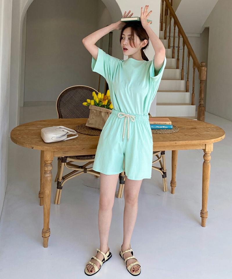 【10%OFF】オーバーフィットTシャツ&ショートパンツSET・全6色・b66788 レディース 【pt】セットアップ setup トップス Tシャツ 半袖 ハーフスリーブ ショートパンツ ズボン 無地 スウェット シンプル ウエストゴム ワンマイルウェア 春 夏 韓国ファッション セール SALE