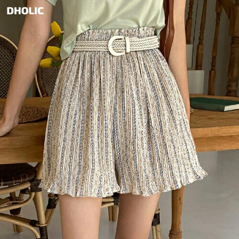 【10%OFF】ベルト付パンツ裏地パターンプリーツショートパンツ・全2色・b66794 レディース 【pt】ショートパンツ 短パン プリーツ 総柄 スカンツ ワイド 楽ちん ラフ カジュアル ハイウエスト ベルトループ エスニック柄 ストライプ 春 夏 韓国ファッション PTセール