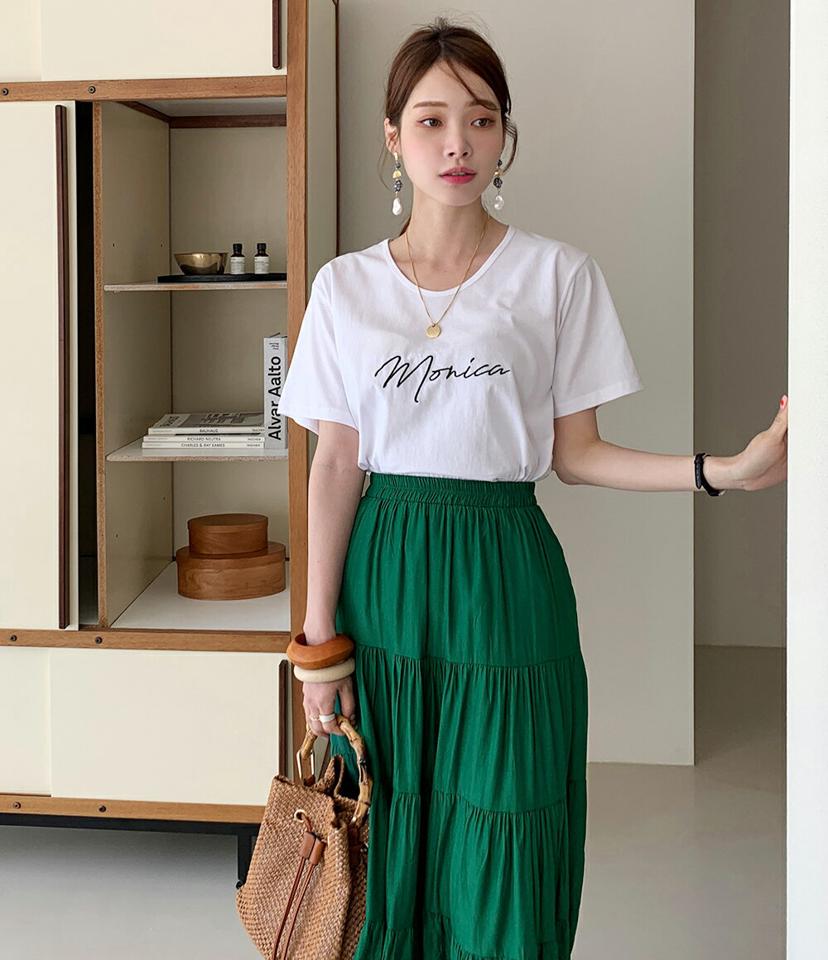 刺繍レタリングTシャツ・全4色・t00663 レディース 【tops】トップス Tシャツ 半袖 柄 模様 レタリング ロゴ ロゴT ラフ 楽ちん ゆったり 刺繍 Uネック ドロップショルダー 綿 コットン 春 夏 カジュアル 韓国ファッション ハイホリHIHOLLI