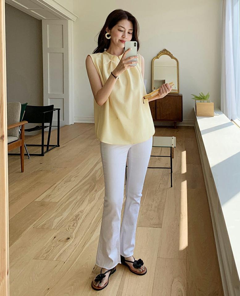 タックハーフネックノースリーブ・全3色・t01121 レディース 【bl】トップス スリーブレス ノースリーブ ブラウス ハーフネック フレア タック 単色 無地 シンプル 上品 きれいめ 大人 オフィスカジュアル 春 夏 韓国ファッション