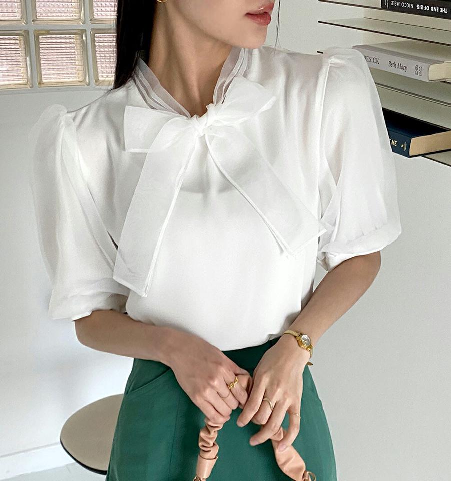 シアーリボンブラウス・全3色・b72226 レディース 【bl】ブラウス トップス 単色 リボン りぼん タイ 半袖 異素材 シフォン パフスリーブ パフ袖 シアー シースルー 二の腕カバー パステル 春 夏 上品 フェミニン 韓国ファッション ハイホリHIHOLLI