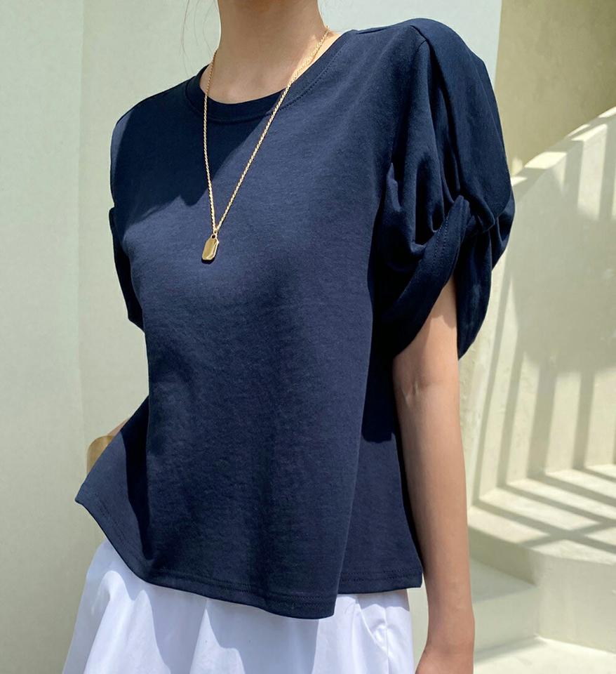 ツイストハーフスリーブTシャツ全3色・b72500 レディース 【tops】トップス Tシャツ 半袖 単色 無地 シンプル ベーシック 二の腕カバー ツイスト ラグラン パフ クロップド丈 フレア 綿 春 夏 水色 カジュアル 韓国ファッション ハイホリHIHOLLI