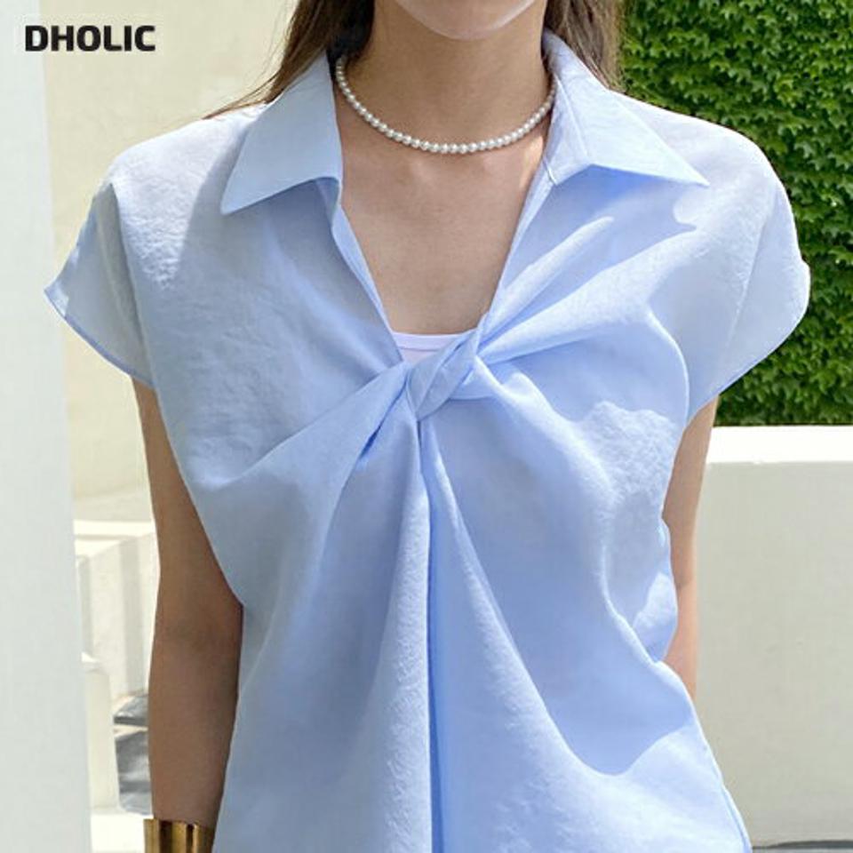 【10%OFF】ツイストフレンチスリーブブラウス・全3色・b72478 レディース 【bl】トップス ブラウス 無地 シンプル ベーシック 半袖 オフィスカジュアル パステル 襟 ツイスト 鎖骨 デコルテ 水色 春 夏 フェミニン 大人っぽ 韓国ファッション ハイホリHIHOLLI セール SALE