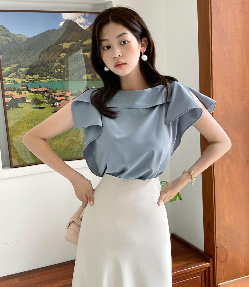 フリルフレンチスリーブブラウス・全3色・b00784 レディース 【bl】トップス ブラウス 半袖 フレンチスリーブ ショートスリーブ フリル 二の腕カバー フェミニン きれいめ 単色 シンプル 無地 スリット オフィスカジュアル 春 夏 韓国ファッション