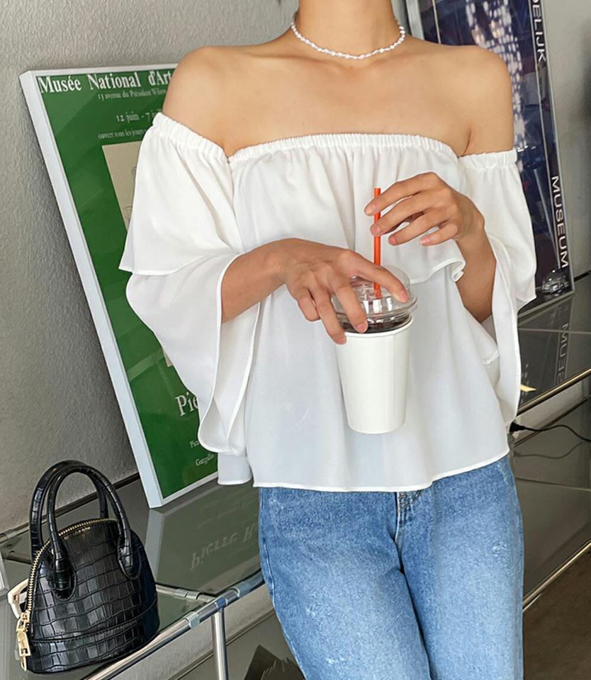 2WAYラッフルブラウス・全3色・b00809 レディース 【bl】トップス ブラウス 七分袖 7分袖 七分丈 7分丈 ラッフル フリル ティアード オフショルダー 肩出し スクエアネック ラグラン フレア 二の腕カバー クロップド丈 ゴム 春 夏 韓国ファッション