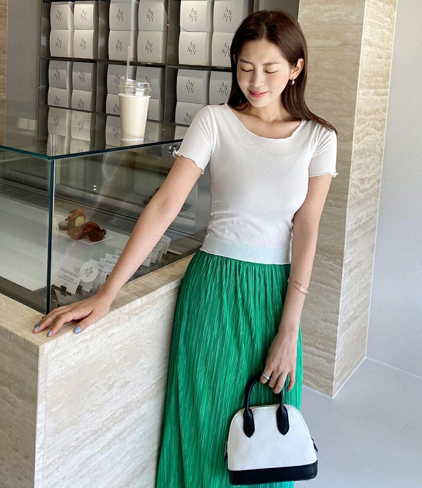 メロウヘムリブ半袖Tシャツ・全4色・t67755 レディース 【tops】トップス Tシャツ 半袖 メロウ リブトップス 単色 無地 シンプル カジュアル 大人 クロップド丈 タイト パステル 春 夏 韓国ファッション