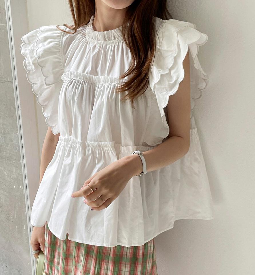 ショルダーフリルコットンブラウス・全1色・t00737 レディース 【bl】ブラウス トップス 単色 半袖 二の腕カバー ショルダーフリル コットン 綿 体型カバー オーバーフィット ギャザー 春 夏 ラブリー フェミニン 韓国ファッション ハイホリHIHOLLI
