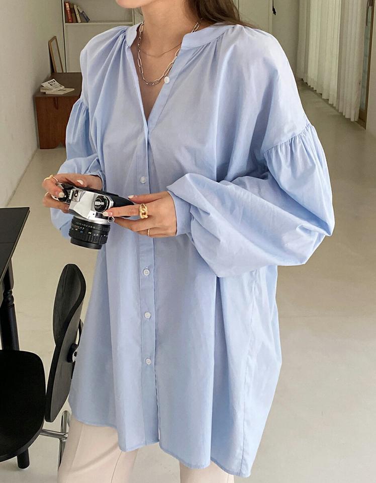 コットンパフスリーブロングブラウス・全2色・t00710 レディース 【bl】ブラウス シャツ 長袖 単色 無地 ベーシック ボタン パフスリーブ パフ袖 ロング丈 綿 コットン フレア 体型カバー ゆったり ルーズ 春 夏 韓国ファッション ハイホリHIHOLLI