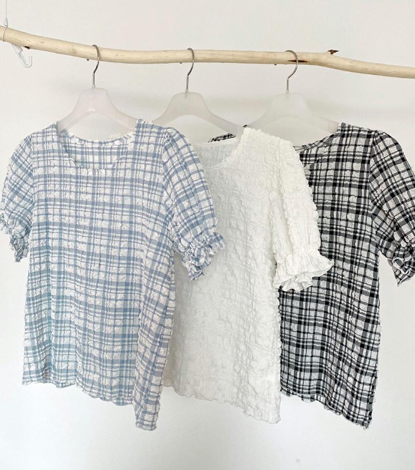 チェックリンクルパフブラウス・全3色・t67257 レディース 【bl】トップス ブラウス 半袖 リンクル エンボス チェック柄 ガーリー かわいい 可愛い ラウンドネック パフスリーブ パフ袖 パステル 水色 春 夏 韓国ファッション