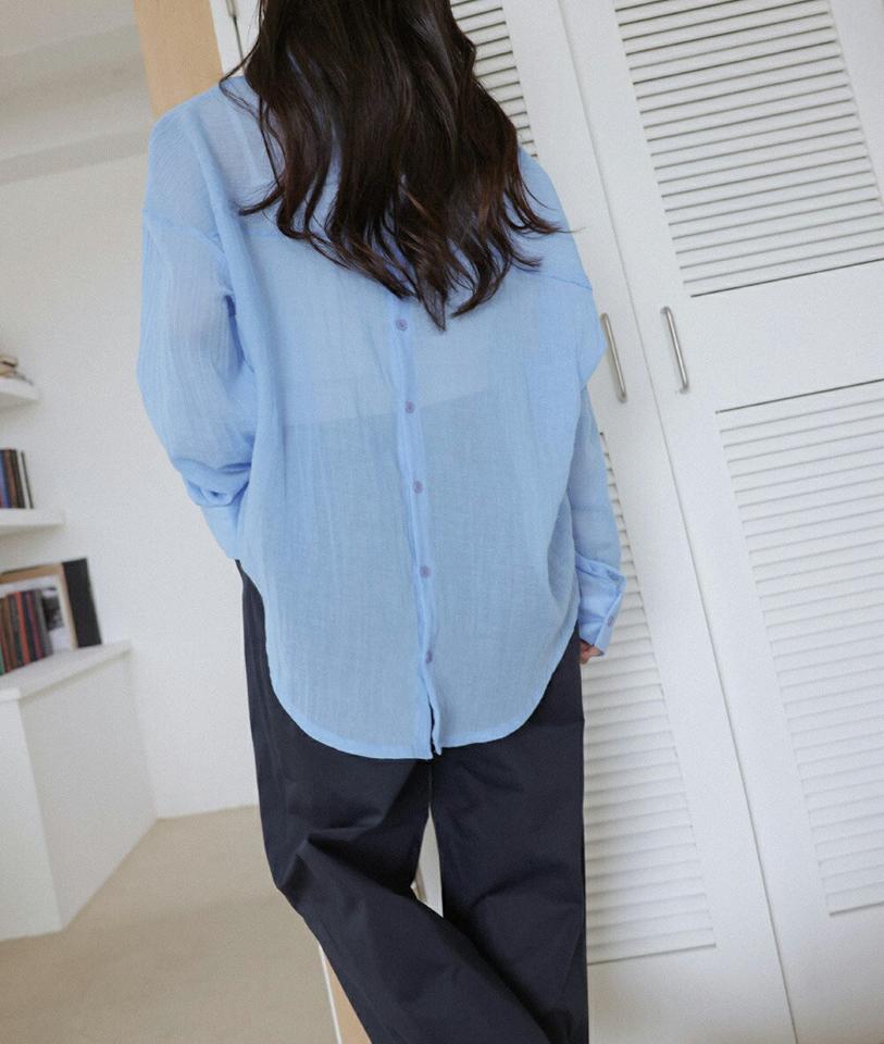 バックボタンシアーシャツ・全3色・t00361 レディース 【bl】シャツ 長袖 シアー 透け感 シースルー パステル 綿 コットン バックシャン バックスリット ルーズフィット ヘム 楽ちん 春 夏 カジュアル 韓国ファッション ハイホリHIHOLLI