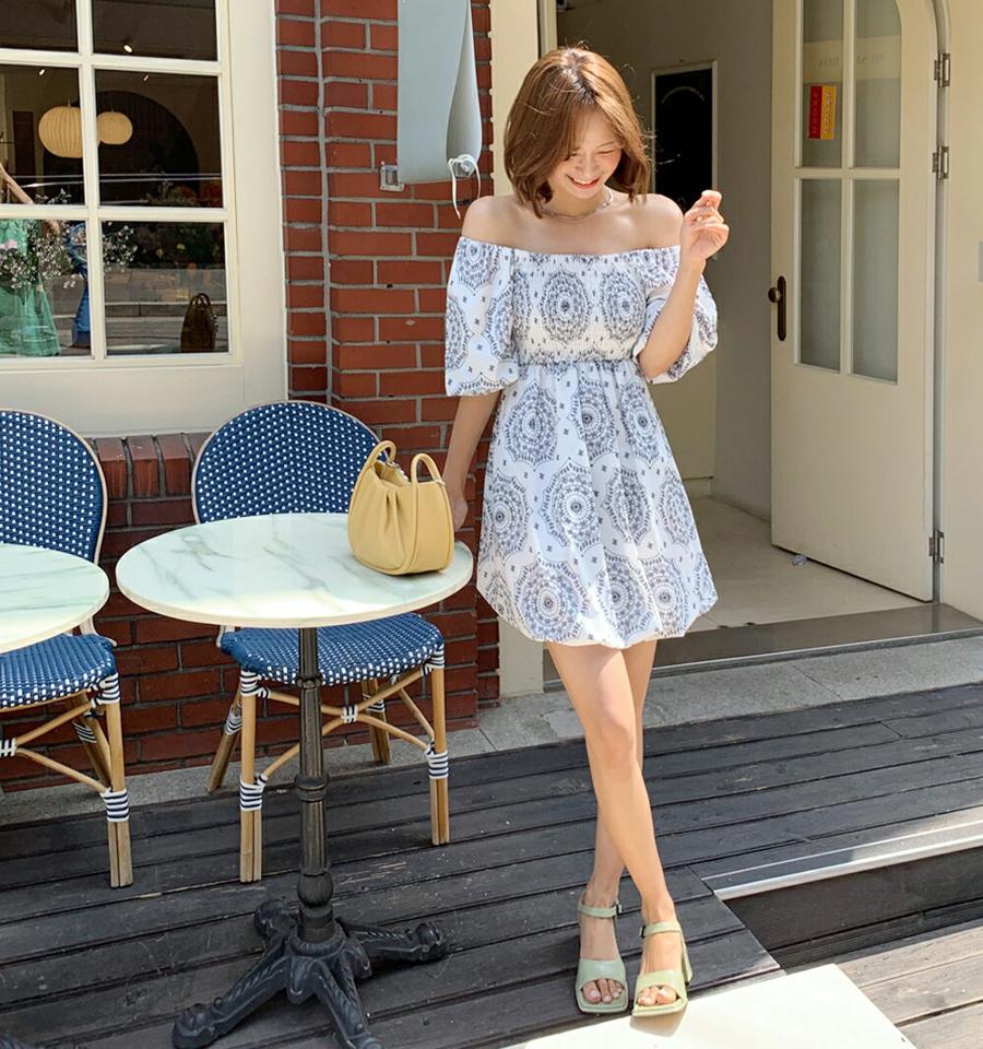 【10%OFF】2WAYペイズリーミニワンピース・全2色・t66818 レディース 【ops】ワンピース ミニワンピース ショート丈 半袖 パフスリーブ ペイズリー柄 リゾート デコルテ 鎖骨 総柄 カジュアル オフショルダー スクエアネック フレア 春 夏 韓国ファッション セール SALE