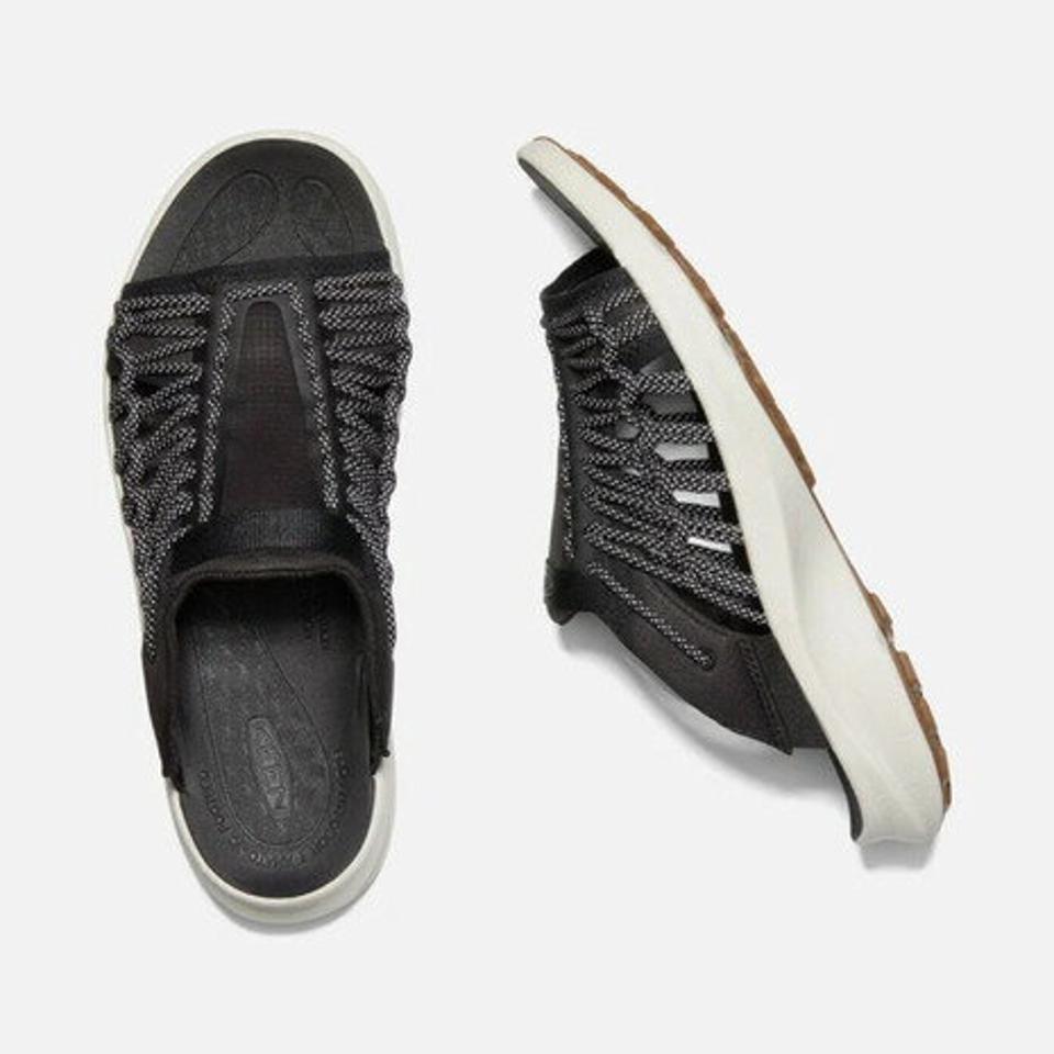 キーン（KEEN）（メンズ）ユニーク スニーク スライド UNEEK SNK SLIDE ブラック シルバー 1026080 サンダル シューズ 靴 アウトドア キャンプ カジュアル