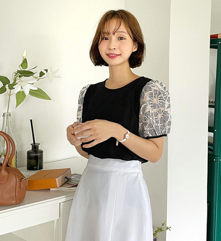 チェック花柄刺繍パフスリーブTシャツ・全2色・b01194 レディース 【tops】トップス Tシャツ 半袖 ハーフスリーブ 袖コン 花柄 ギンガムチェック 刺繍 ガーリー パフスリーブ 二の腕カバー かわいい 可愛い ラウンドネック 春 夏 韓国ファッション