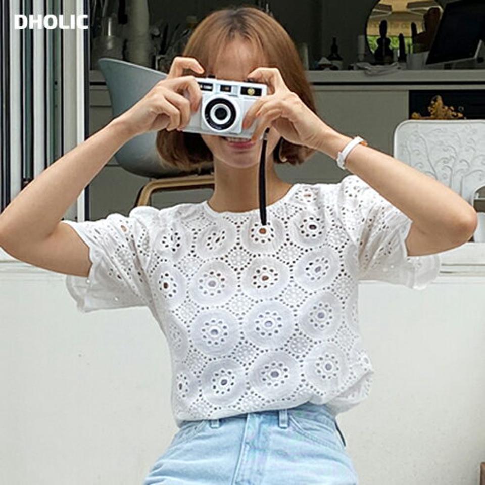 【マラソン特価】サークルアイレットレースバックリボンブラウス・全3色・b01197 レディース 【bl】トップス ブラウス 半袖 総レース レース アイレット 模様 透け感 シアー シースルー 大人 フェミニン 白ブラウス ラウンドネック パフスリーブ 夏 韓国ファッション