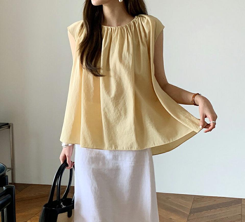 ギャザーゴムノースリーブ・全3色・b72554 レディース 【tops】トップス ノースリーブ スリーブレス 単色 無地 シンプル ベーシック ギャザー お腹カバー ヘム フレア 春 夏 フェミニン カジュアル ミント 黄緑 韓国ファッション ハイホリHIHOLLI