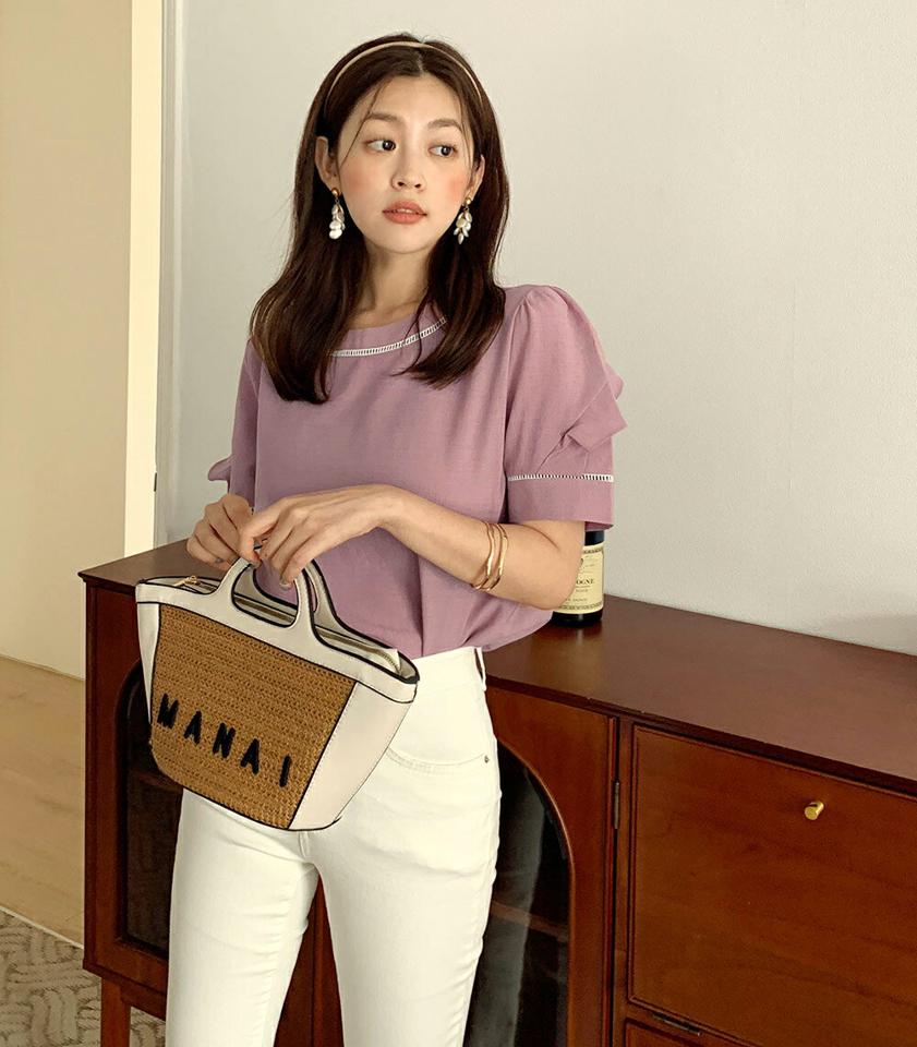 レースラインフリルパフブラウス・全3色・00827 レディース 【bl】トップス ブラウス 半袖 フリル レース ラウンドネック 大人 きれいめ 水色 パフスリーブ かわいい 可愛い 春 夏 韓国ファッション