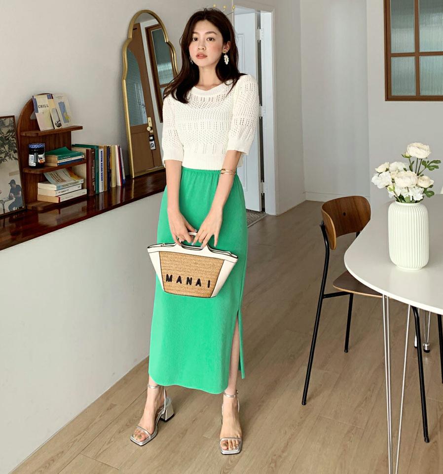 ラウンドネックパンチングニット・全4色・b00826 レディース 【tops】トップス 二っと 半袖 ハーフスリーブ パンチング ラウンドネック 透け感 シースルー カジュアル 大人 ラフ クロップド丈 短丈 透かし編み 春 夏 サマーニット 韓国ファッション