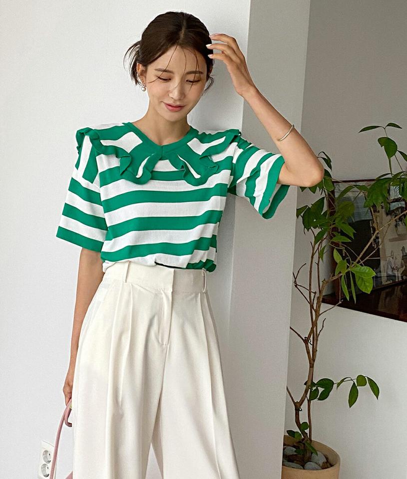 ビッグフリルカラーボーダーニット・全2色・b00824 レディース 【tops】トップス ニット 半袖 ハーフスリーブ ボーダー柄 大きい襟 襟コン フリル カジュアル かわいい 可愛い 緑 大人 ラウンドネック ドロップショルダー 春 夏 サマーニット 韓国ファッション