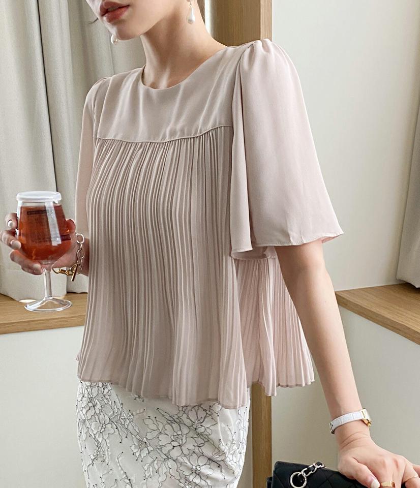 ラウンドネックプリーツブラウス・全3色・00748 レディース 【bl】ブラウス トップス 半袖 単色 プリーツ パフスリーブ 二の腕カバー クロップド丈 フレア お腹カバー 体型カバー オフィス 春 夏 パステル 白 韓国ファッション ハイホリHIHOLLI