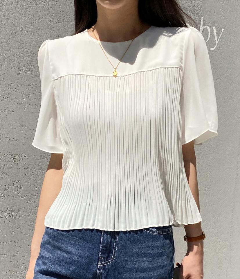 ラウンドネックプリーツブラウス・全3色・00748 レディース 【bl】ブラウス トップス 半袖 単色 プリーツ パフスリーブ 二の腕カバー クロップド丈 フレア お腹カバー 体型カバー オフィス 春 夏 パステル 白 韓国ファッション ハイホリHIHOLLI
