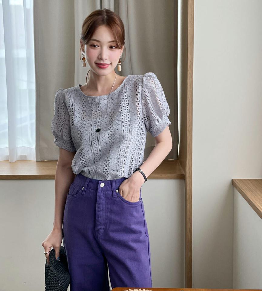【10%OFF】レースパフブラウス・全3色・t00747 レディース 【bl】ブラウス トップス 半袖 レース 柄 模様 総レース パステル くすみ パフ袖 パフスリーブ 透け感 二の腕カバー 春 夏 フェミニン グレー 灰色 かわいい 可愛い 韓国ファッション ハイホリHIHOLLI セール SALE