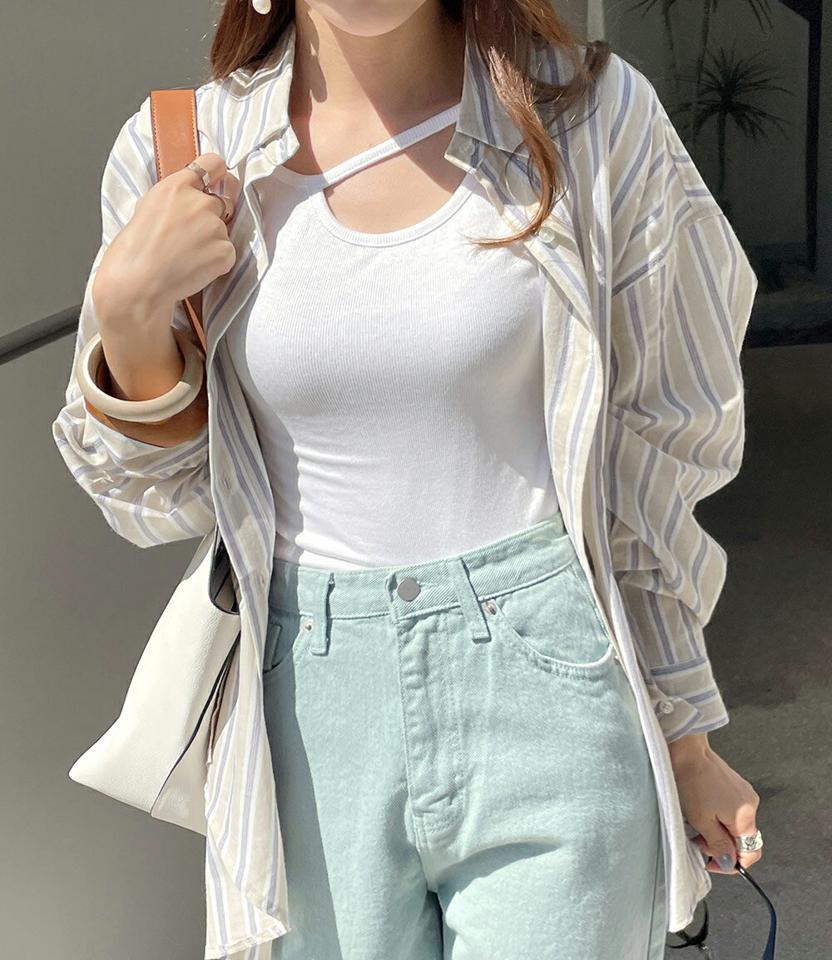 【10%OFF】タイトフィットスリットTシャツ・全4色・t00744 レディース 【tops】トップス 半袖 カットアウト 単色 無地 ユニーク タイト スリム 細身 スリット レーヨン混 鎖骨 デコルテ 春 夏 白 カジュアル 韓スト 韓国ファッション ハイホリHIHOLLI 半Tセール