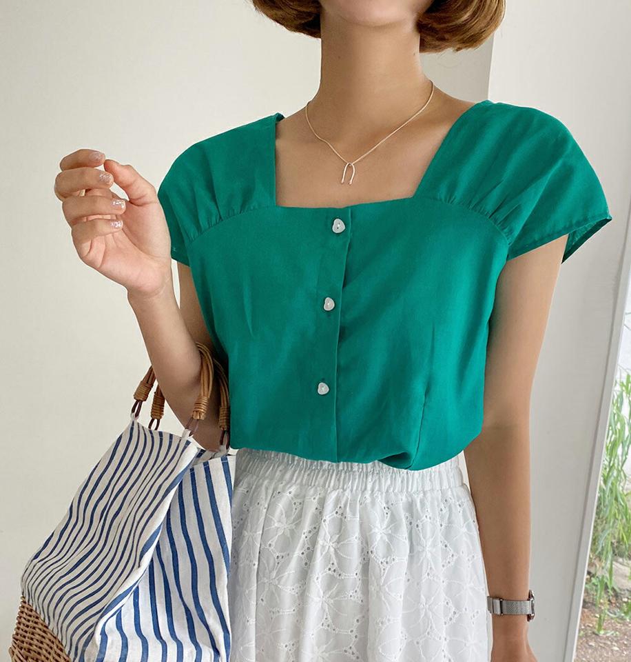 リネン混ハートボタンギャザーブラウス・全3色・e67303 レディース 【bl】トップス ブラウス ショートスリーブ フレンチスリーブ リネン ハート ギャザー スクエアネック デコルテ 鎖骨 緑 かわいい 可愛い ガーリー 夏 韓国ファッション