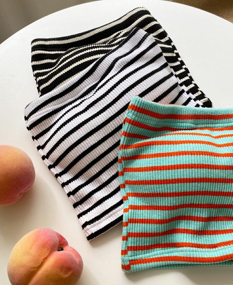 ボーダーカップチューブトップ・全3色・t67319 レディース 【tops】トップス チューブトップ カップ内蔵 ボーダー柄 リブ クロップド丈 短丈 へそ出し お腹見せ タイト Y2K カジュアル ラフ 夏 韓国ファッション