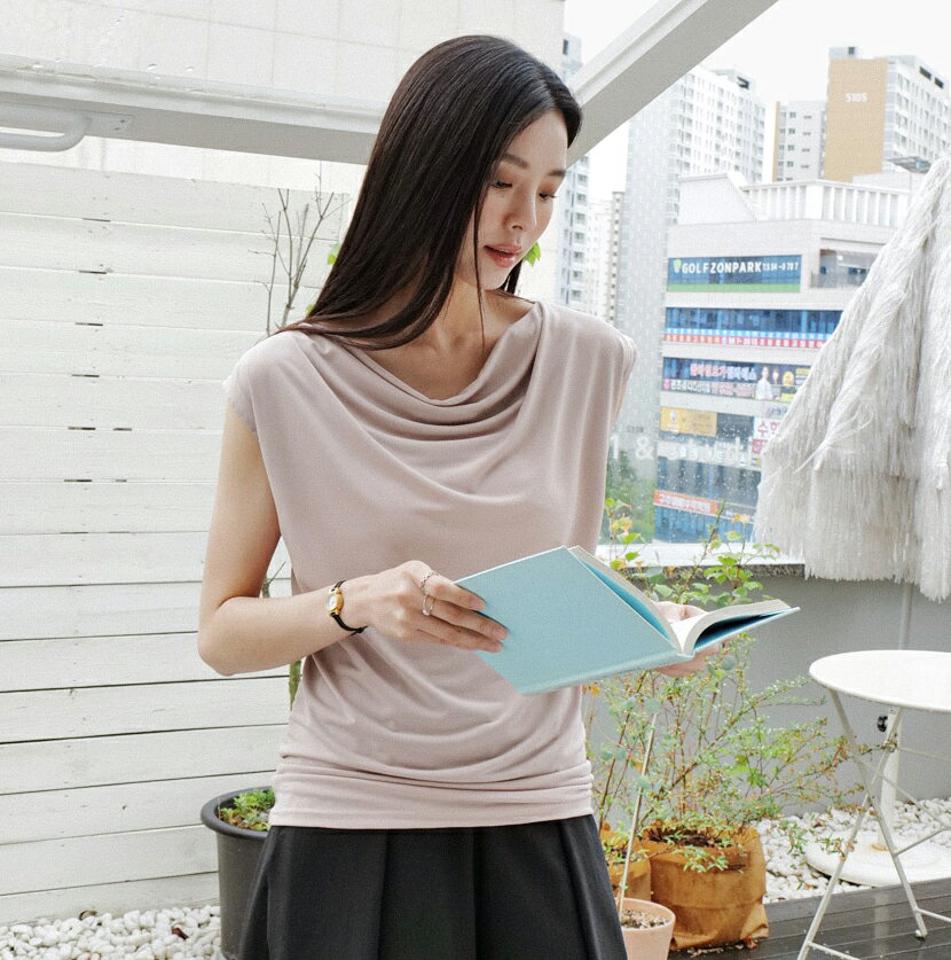 ドレープノースリーブ・全6色・t00372 レディース 【tops】トップス ノースリーブ スリーブレス 単色 無地 シンプル ドレープネック 上品 高級感 ロング丈 春 夏 フェミニン きれいめ ベージュ 大人っぽ 韓国ファッション ハイホリHIHOLLI