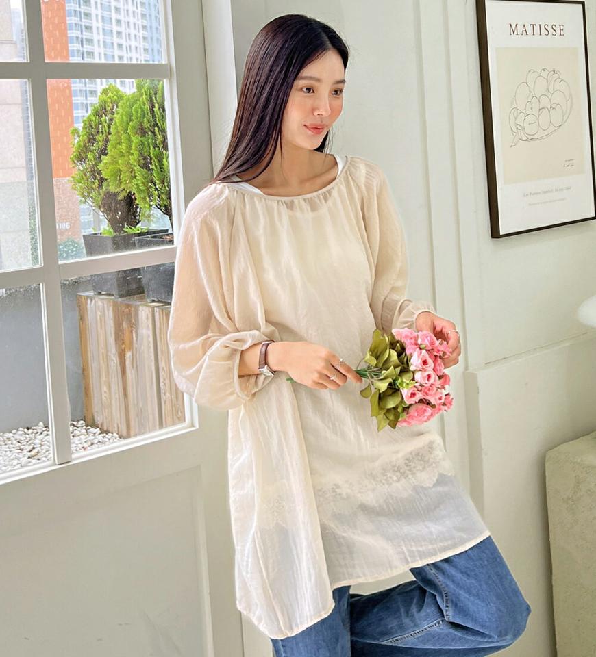 2WAYリボンギャザーロングブラウス・全3色・t00381 レディース 【bl】ブラウス トップス 2WAY ロング丈 長袖 りぼん ギャザー シアー シースルー お腹カバー 体型カバー パフ袖 パフスリーブ 春 夏 フェミニン 白 韓国ファッション ハイホリHIHOLLI