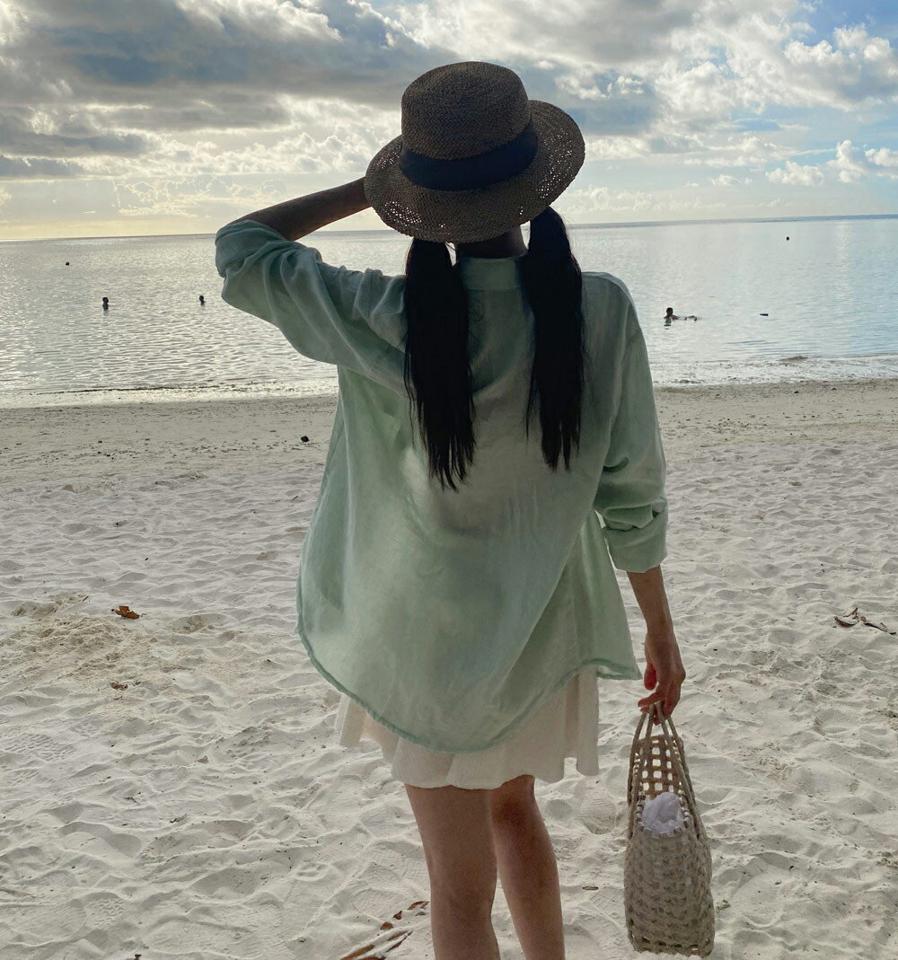 リネン混ワンポケットシャツ・全8色・t02576 レディース 【bl】トップス シャツ 長袖 リネン ポケット 単色 無地 シンプル ベーシック カジュアル アンバランス パステル 黄緑 リゾート 2022 beachwear bw 夏 韓国ファッション