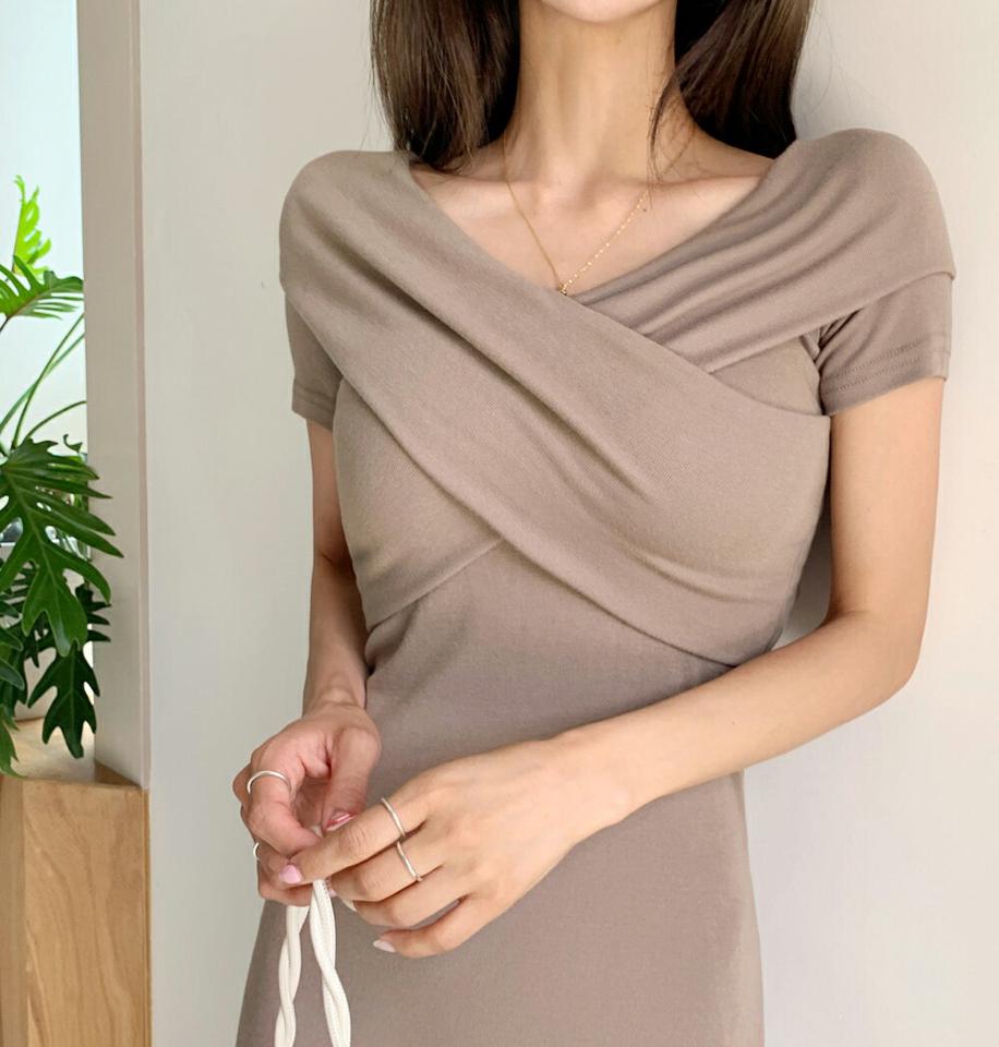 ≪人気商品再入荷≫2WAYクロスワンピース・全2色・t66851 レディース 【ops】ワンピース ロング丈 ロングワンピース 半袖 上品 デコルテ 鎖骨 クロス タイト きれいめ 大人 単色 オフショルダー 肩出し スリム 春 夏 韓国ファッション