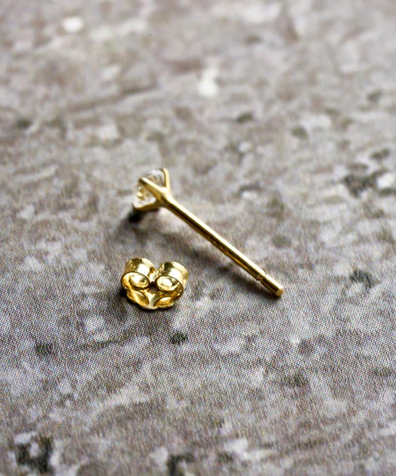 3mmキュービックピアス／Silver925